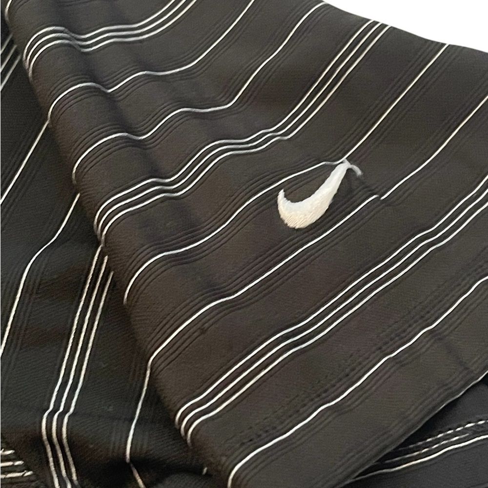 Nike Golf polo size XL men’s performance, striped, black/gray/VGUC - Picture 4 of 6